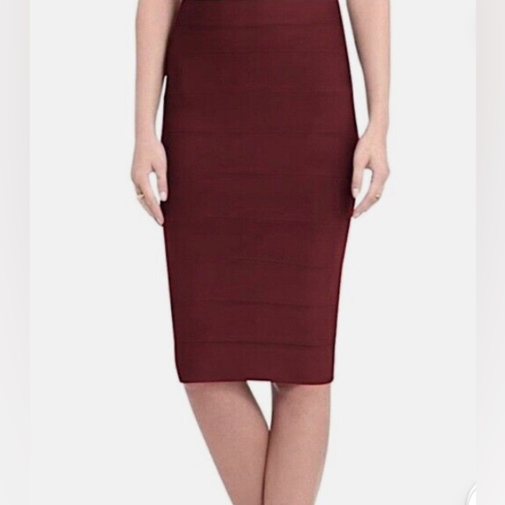 BCBGmaxAzria bandage skirt S and XS like new color toffee xs  and Lager s